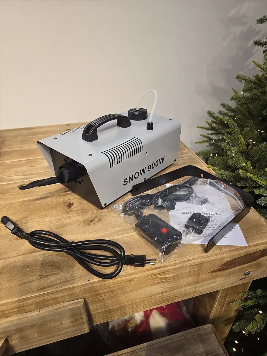 Maquina de Neve Artificial 127v com Controle Remoto 900w