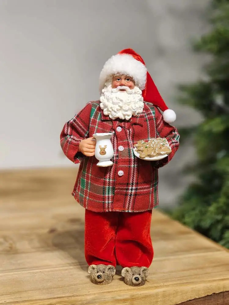 Papai Noel Colecionável de Pijama Vermelho 28 cm